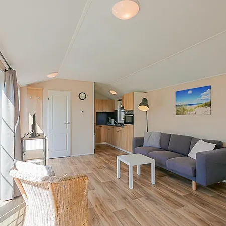 Luttikduin Nr 22 - Aan Zee