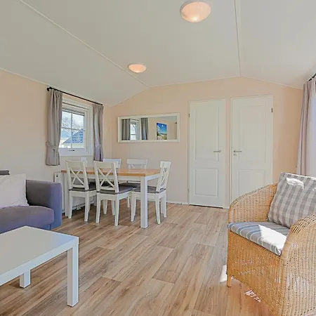 Luttikduin Nr 22 - Aan Zee *