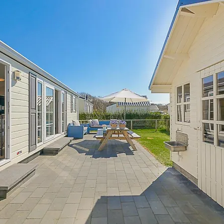 Luttikduin Nr 22 - Aan Zee * Callantsoog