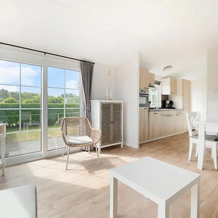 Chalet Luttikduin Nr 22 - Aan Zee *