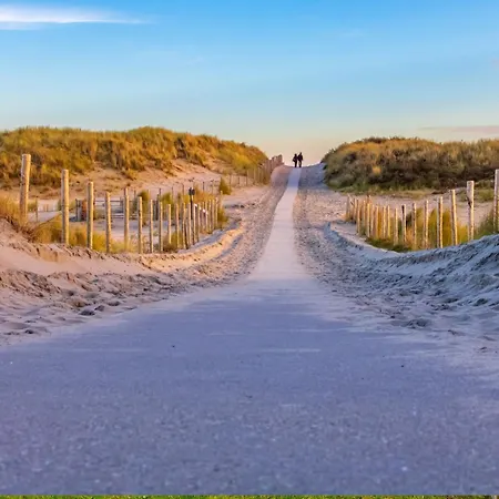 Luttikduin Nr 22 - Aan Zee